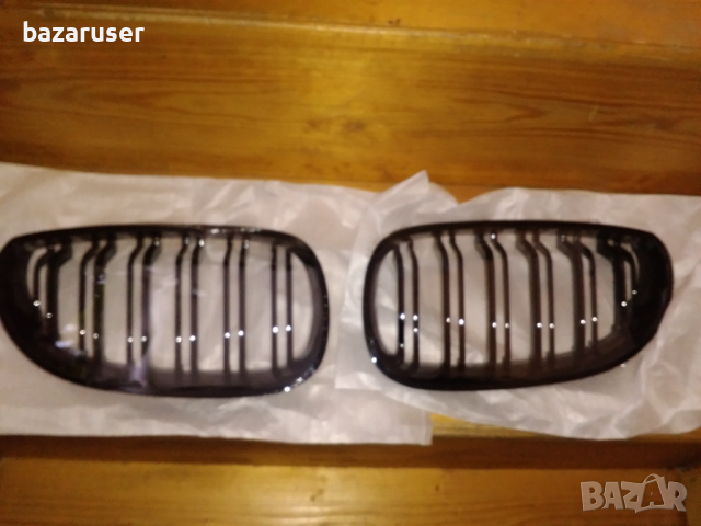 К-т решетка Бъбреци двойни E60 2003-09 черен пиано лак тип М5, снимка 2 - Аксесоари и консумативи - 44837998
