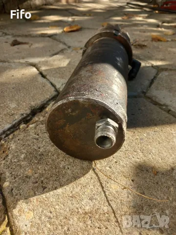 Хидравличен цилиндър/бутилка руска , снимка 5 - Селскостопанска техника - 47567957