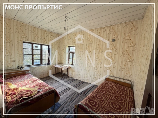 Двуетажна къща с два гаража в с. Обединение, обл. Велико Търново., снимка 15 - Къщи - 53325032