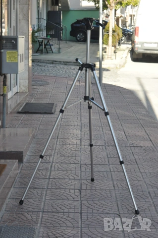 Трипод за фотоапарати и видеокамери Hitachi VK-CS 57, снимка 2 - Чанти, стативи, аксесоари - 53111801