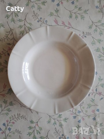Порцеланови чинии, снимка 9 - Чинии - 40713271