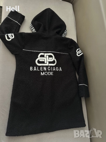 Дамско палтенце BALENCIAGA - НОВО!, снимка 3 - Палта, манта - 52400781