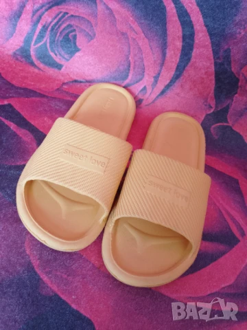 Ярко жълти гумени дамски чехли - джапанки 40 номер , снимка 1