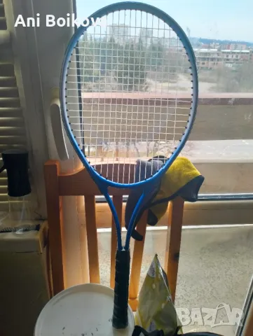 Тенис ракета нова с две нови топки и калъф