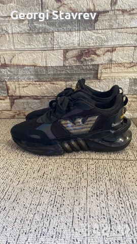 Емпорио Армани