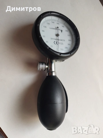 Помпа с манометър за апарат за кръвно налягане