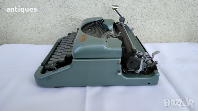 Стара пишеща машина Imperial Good Companion 4 - Made in England - 1957 г., снимка 8 - Антикварни и старинни предмети - 35882114