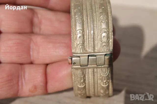 Възрожденска сребърна гривна рогатка, снимка 10 - Антикварни и старинни предмети - 49131341