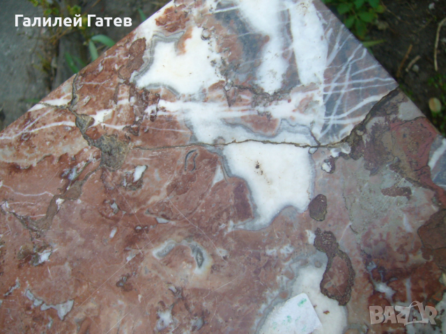 Старо нощно шкафче - Намалено 20%, снимка 4 - Шкафове - 44664384