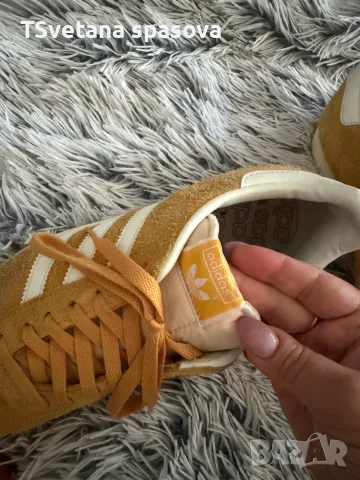 Маратонки  велюр adidas , снимка 4 - Маратонки - 55747528