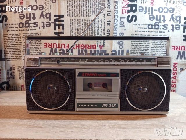 Касетофон"Grundig"RR345