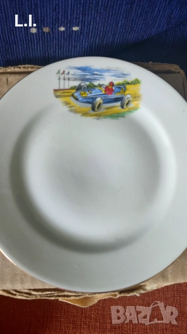 Детски порцеланов сервиз , снимка 2 - Сервизи - 51698490