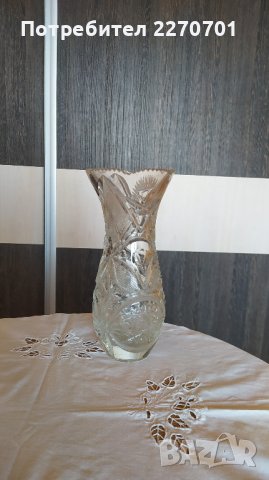 Гравирана кристална ваза, снимка 2 - Вази - 38965410