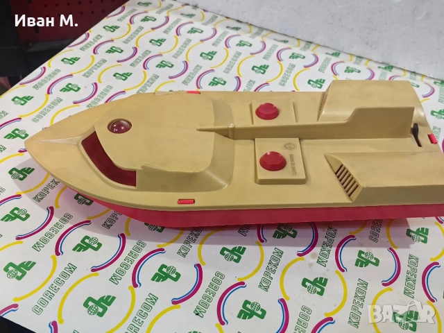 Стара съветска играчка с батерия Катер , снимка 3 - Антикварни и старинни предмети - 52321009