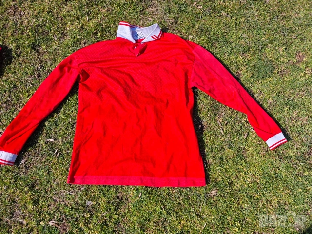 Продавам две тениски Manchester United и българска , снимка 2 - Тениски - 53734178