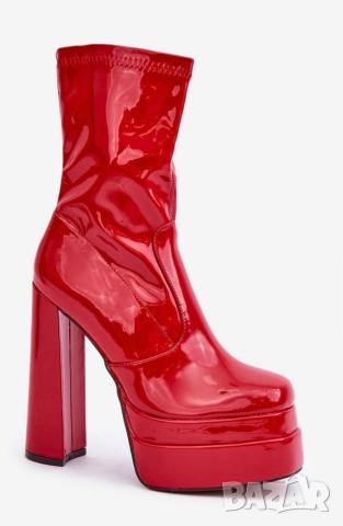 Лачени ботушки