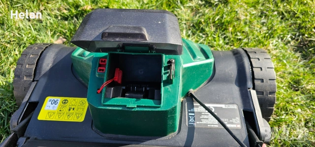 Акумулаторна косачка Parkside, снимка 5 - Градинска техника - 53661911