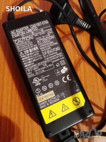 Зарядно за лаптоп Fujitsu 16v 3.36amp, снимка 2 - Кабели и адаптери - 52867621