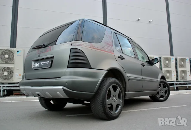 Mercedes-Benz ML 320 ГАЗ*AMG*NAVI* , снимка 11 - Автомобили и джипове - 55931974