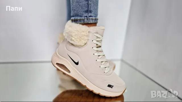 Намаление на дамски зимни боти бежови Nike