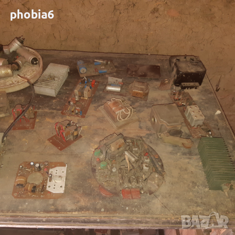Стари електронни компоненти, снимка 18 - Други ценни предмети - 44535473