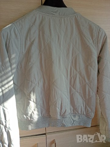 Бомбър млечно зелен М, снимка 7 - Якета - 35681478