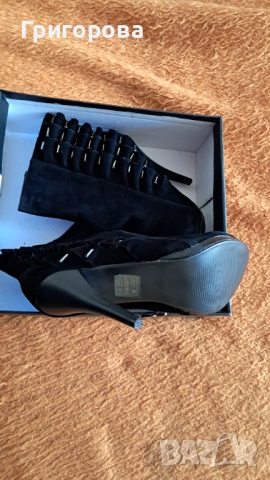 Дамски боти, снимка 4 - Дамски обувки на ток - 53617411