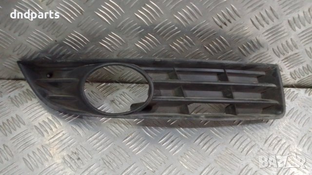 Решетка предна броня VW Passat B6 2007г.	