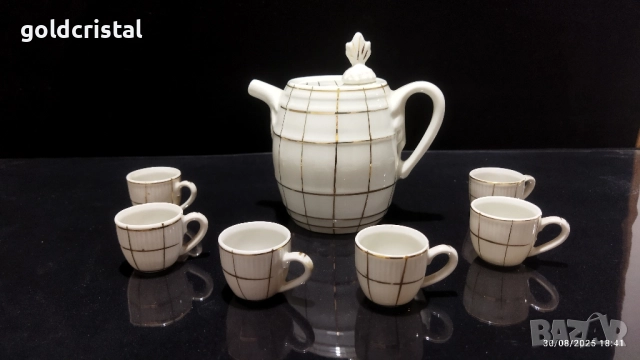 Стар български порцелан бърдуче с чашки 