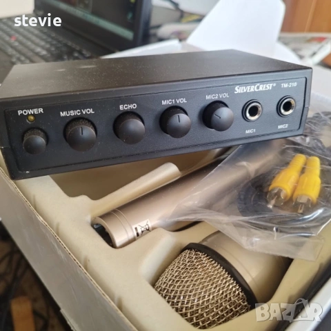 Караоке система Silver Crest с два микрофона