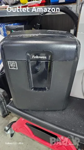 Унищожител на документи Fellowes TH100, снимка 4 - Друго - 49295772