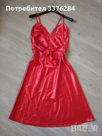 Червена сатенена рокля , снимка 4 - Рокли - 39902744