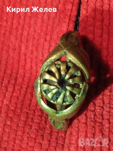 ВЪЗРОЖДЕНСКИ БРОНЗОВ ПРЪСТЕН с ВГРАДЕН СКЪПОЦЕНЕН КАМЪК ЮВЕЛИРНА РЪЧНА МАЙСТОРСКА ИЗРАБОТКА 15131, снимка 2 - Антикварни и старинни предмети - 30294497