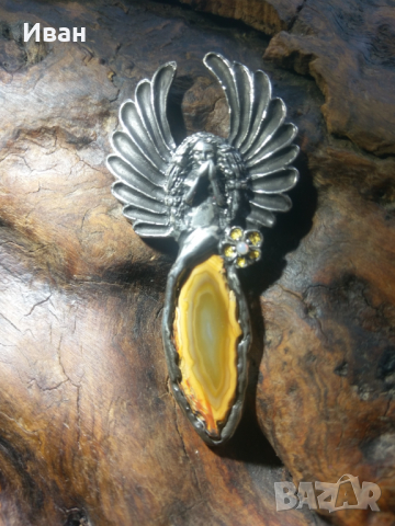 Сребърен медальон 