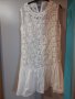 Бяла рокля нашита с перли и дантела , снимка 1