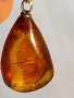Колие с кехлибарената висулка , снимка 9