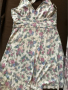 Продавам нова рокля  от памук и еластан на флорални мотиви , снимка 7