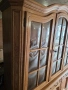 Винтидж трапезен бюфет / витрина от масивна дъбова дървесина с месингови ключалки., снимка 8