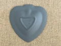 Порцеланова чиния във формата на сърце Wedgwood, Англия., снимка 3