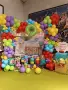 Изработка на празнична украса с балони, снимка 17