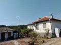 Къща с летна кухня и стопански сгради , снимка 2