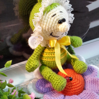 Плетена играчка Буболечка+голямо цвете, Плетени, ръчно изработени., снимка 13 - Романтични подаръци - 32279475