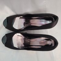 Сатенени дамски обувки номер 39 , снимка 2 - Дамски обувки на ток - 41630081