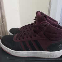 Дамски кецове adidas, снимка 2 - Кецове - 36153380