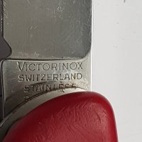Швейцарска джобна военна ножка Victorinox с калъф, снимка 5 - Колекции - 35852410