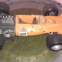 Рядка играчка състезателна кола на SCHUCO Tyrrell-Ford 356 176 , снимка 4 - Други ценни предмети - 41565099