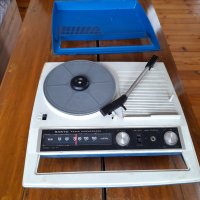 Стар радиограмофон Sanyo, снимка 2 - Антикварни и старинни предмети - 35894061