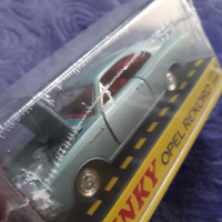 Opel Record Coupe 1900 . Dinky Toys 1.43 .!Top Diecast.!, снимка 4 - Колекции - 36258085