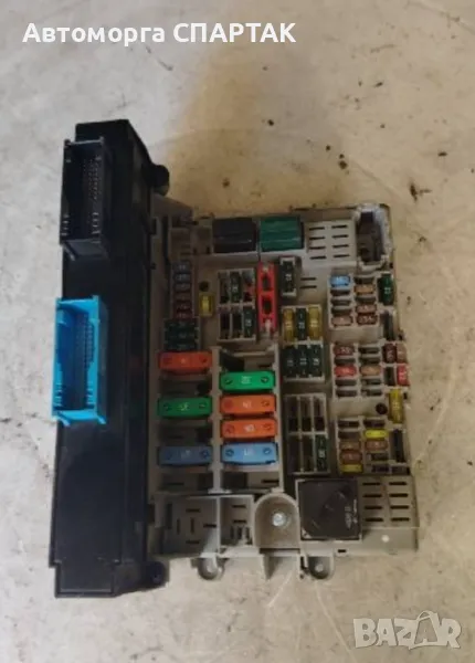 Bmw 3 E90 2005-2013 2.0 B 150 к.с. ръчна 110 kW 1995 cm3 5- кутия с предпазители 6906623-01, снимка 1