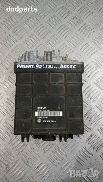 Компютър VW Passat 1.8i 1992г.	, снимка 1